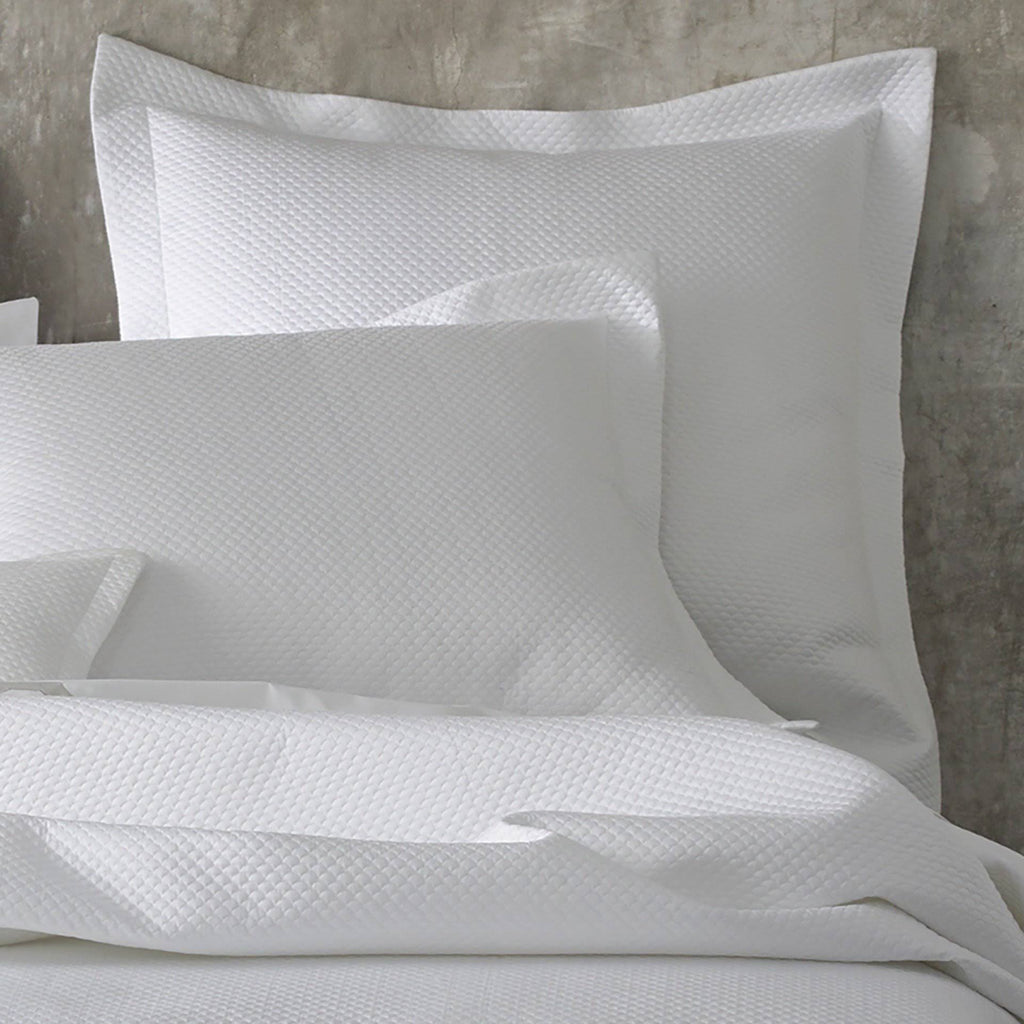 King White Quilt S325