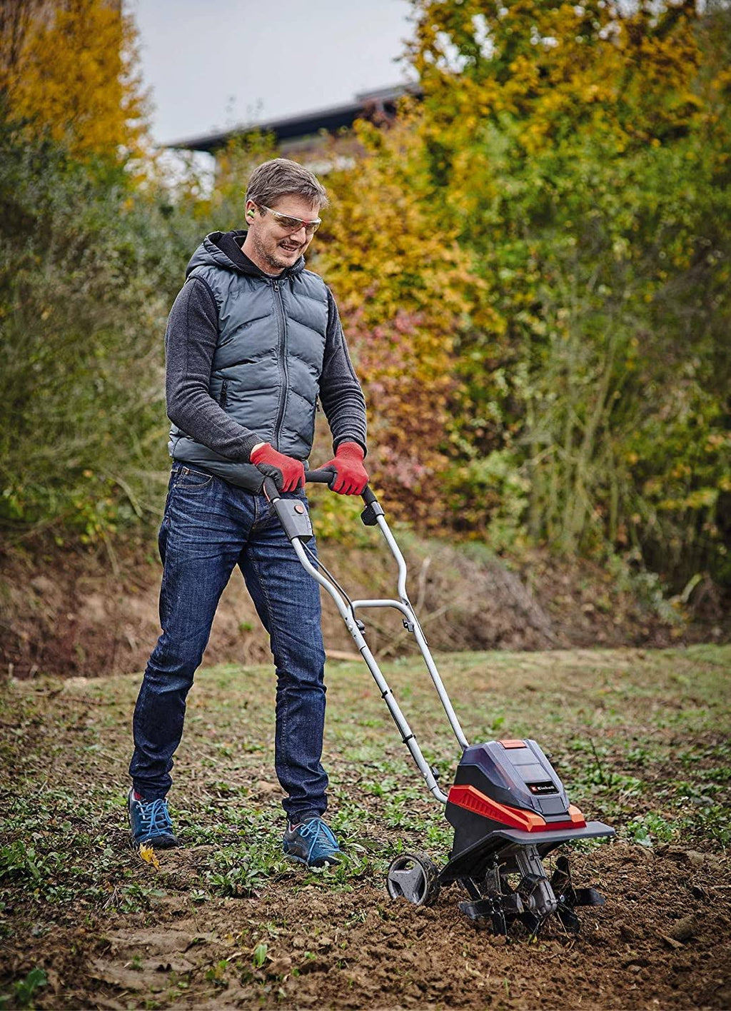 Cordless 8-Inch Tiller with 2X 3.0-Ah Battery and Fast Charger V382
