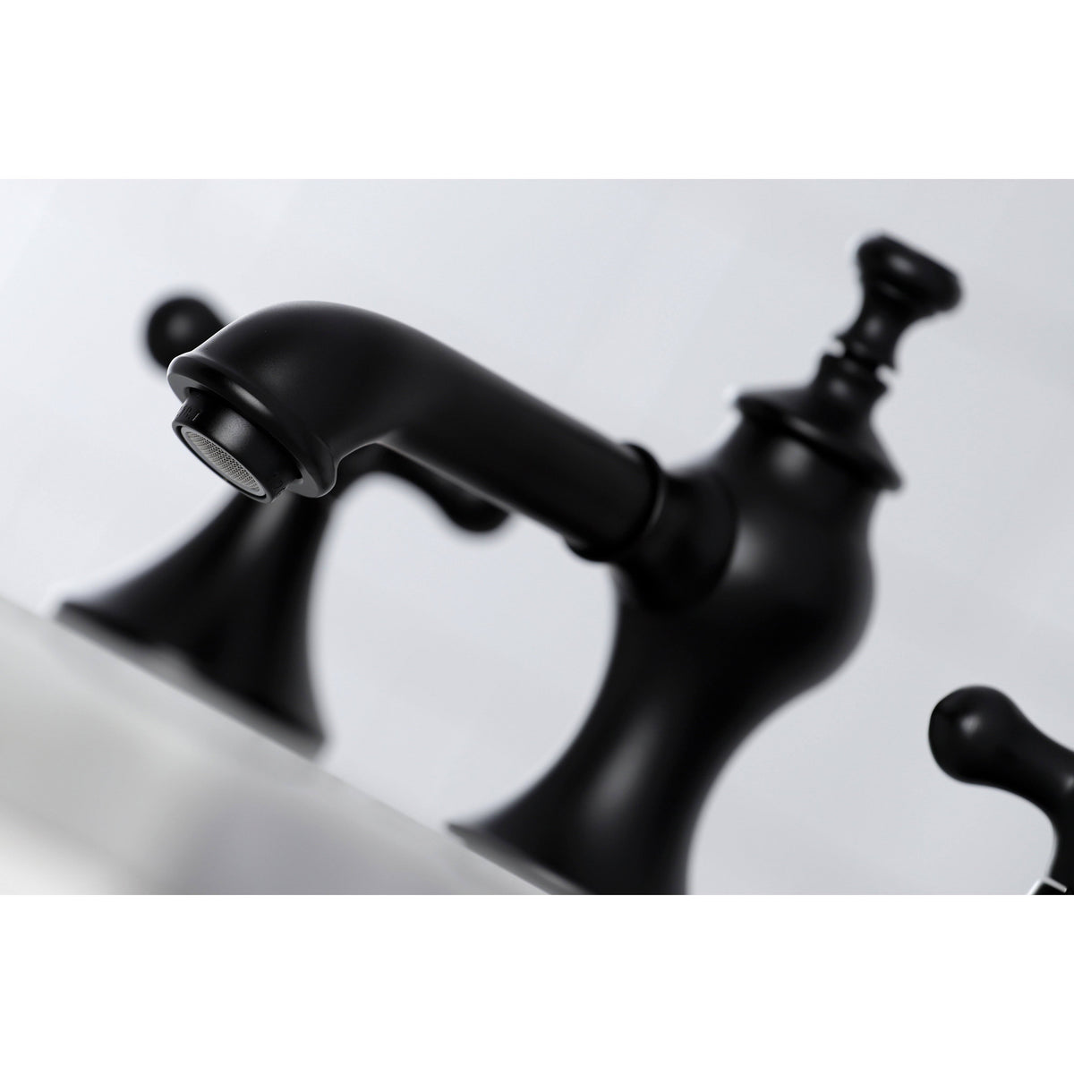 Matte Black Vintage Widespread Bathroom Faucet R266920