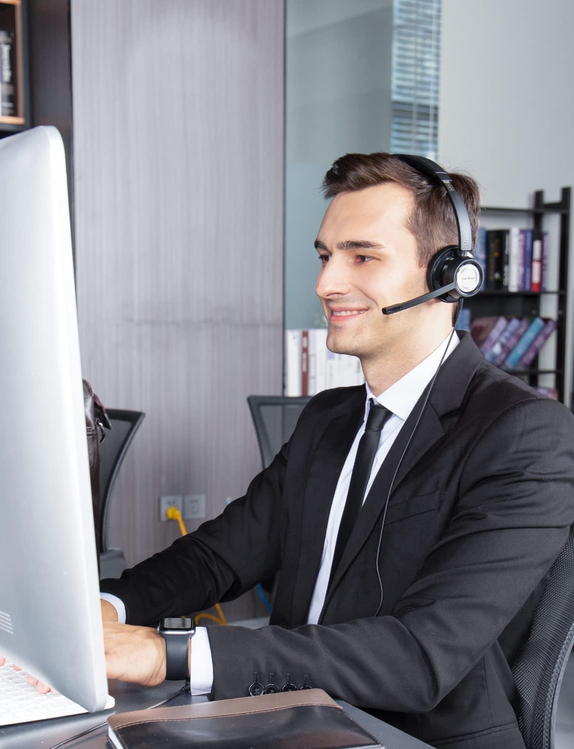 Wired USB Headset with Noise Cancelling Mic Y855205