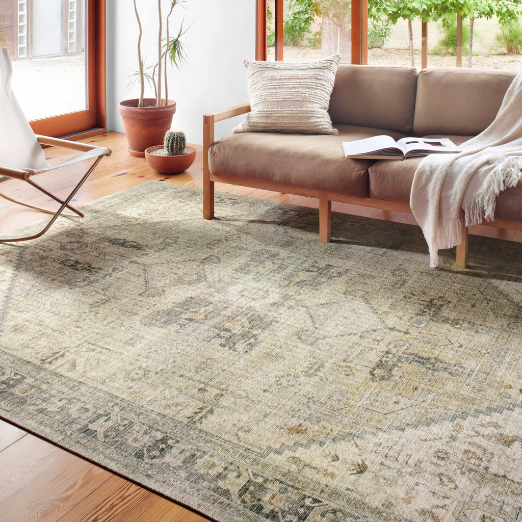 Persian Distressed Vintage Area Rug R5443