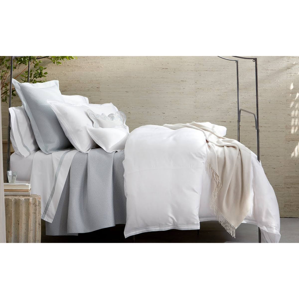 King White Quilt S325