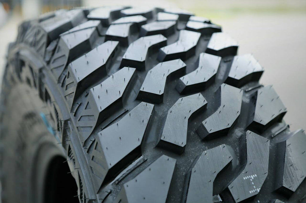 275/70R18 10 Ply M/T Mud Tire Q29340